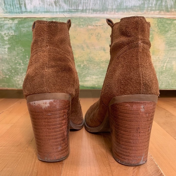 Last Chance👀 Nine West Tan Suede/Leather Block Heel Short Boots Size 5.5 - Picture 4 of 8